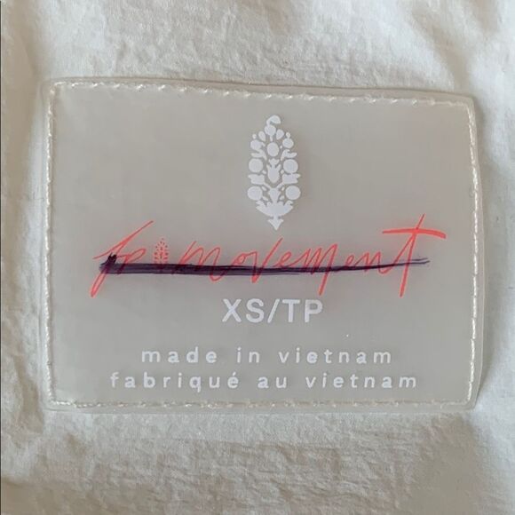 Free People Oversized Puffer Jacket Movement Zips XS-X Black White Spell Out New - Picture 12 of 16